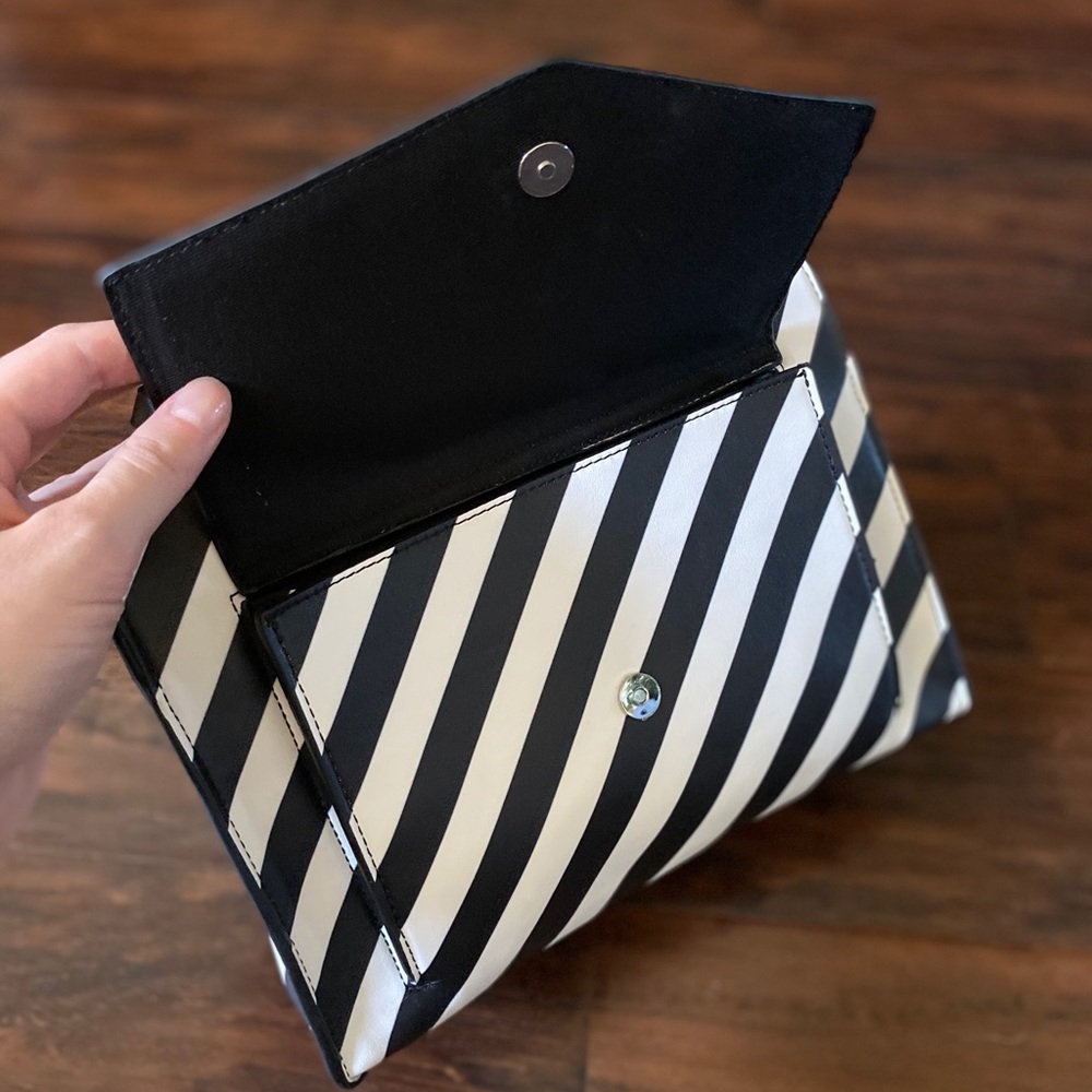 Zara - Black & White Crossbody Bag - Picture 8 of 10